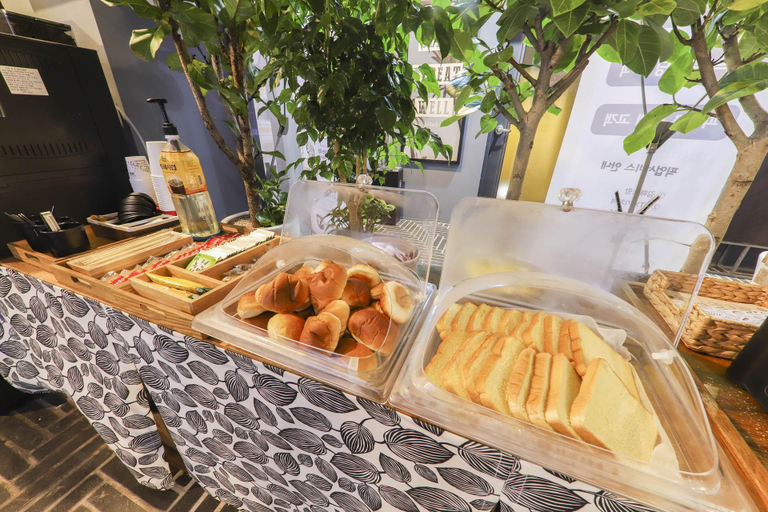 Food & Drinks 5, Hotel Brown Dot Waterpark, Gimhae