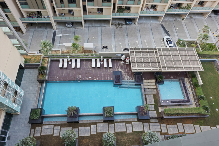Pool 2, Bloomfields 1BR in Al Nada, Raha Beach