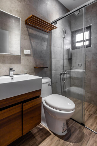 Bathroom 5, Penghu ChenHsin B&B, Penghu