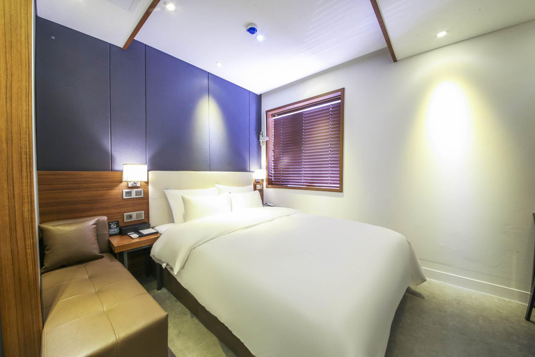 Bedroom 2, Brooks Hotel Tongyeong, Tongyeong