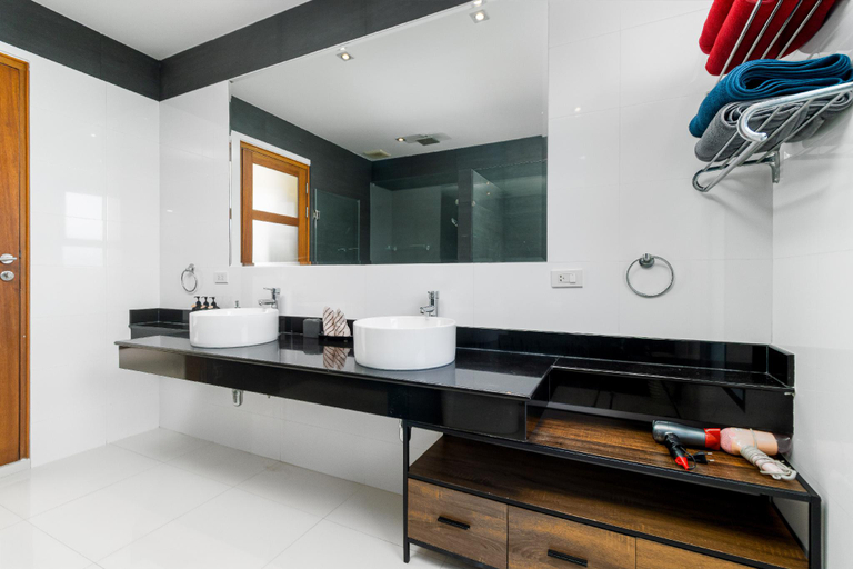 Bathroom 4, Modern 4BR Pool Villa Virginie, Phuket Island