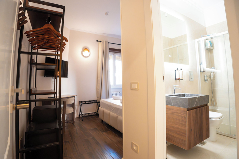 Bedroom 3, Vatican Boutique Rooms, Rome