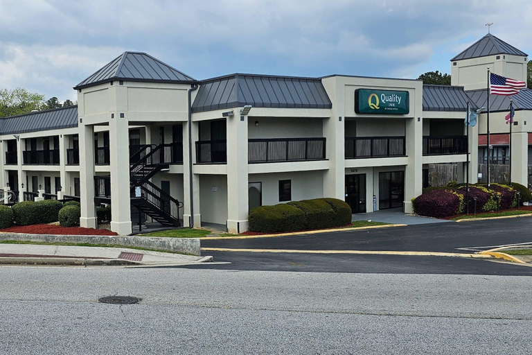 Exterior & Views 2, Quality Inn near Six Flags, Douglas