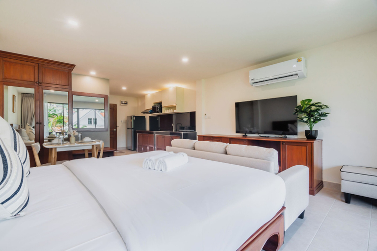Room 5, Westkey Patong Hotel, Phuket Island