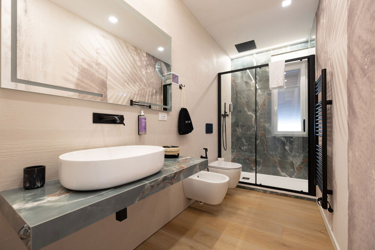 Bathroom 4, Lyda Bed&Room, La Spezia