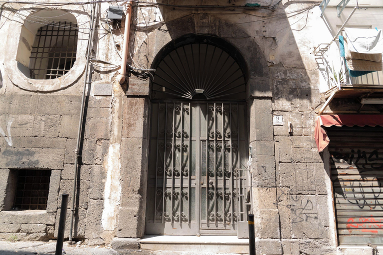 Exterior 5, Tempora Domus E', Napoli