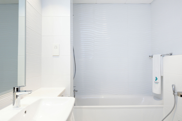 Bathroom, Bloomfields Coastal Calm 1BR Ajwan Soul, Abu Dhabi City