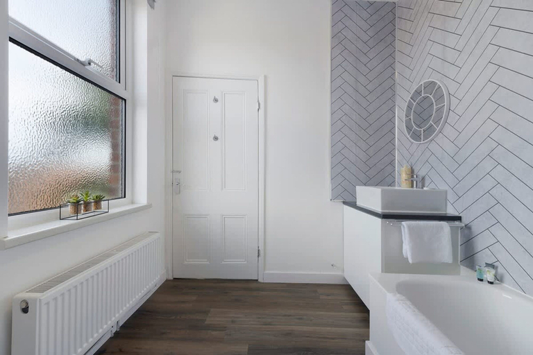 Room 2, 1 Bedroom With Sofa Bed Near Train Station, Darlington