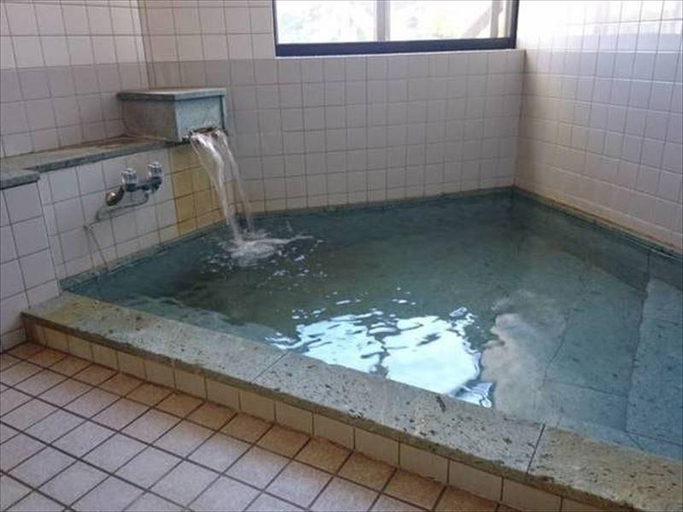 Bathroom 4, Pension A Domani, Itō