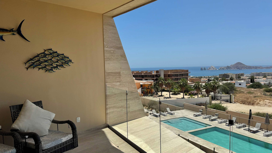 Pool 2, Charming Coastal Resort With Ocean Views, Pool, Gym and Shared Amenities, La Paz