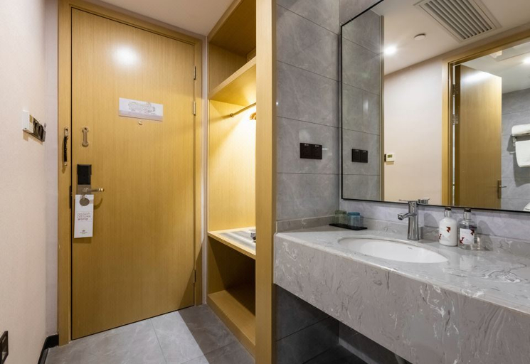 Bathroom 3, Borrman Hotel Shnaghai Baoshan Yangtai Road, Shanghai