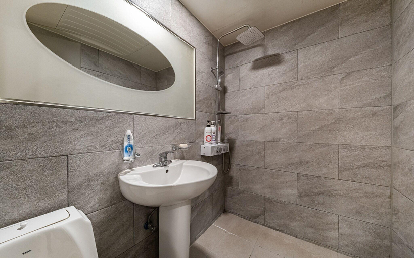 Bathroom 5, Ansan Geongeondong O2, Gunpo