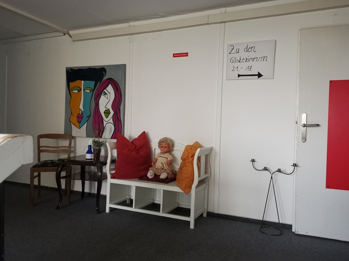 Others 5, TWS Pension an der B1                                                                           , Magdeburg