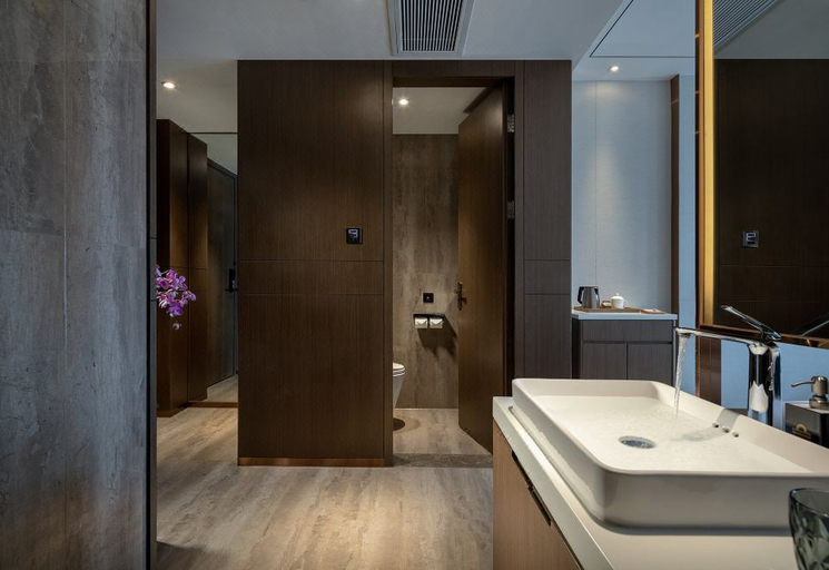 Bathroom 3, Days Inn by Wyndham Changsha Binjiang, Changsha