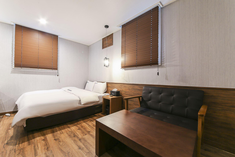 Bedroom 4, Changwon Masan Hapseongdong Ihwa, Masan
