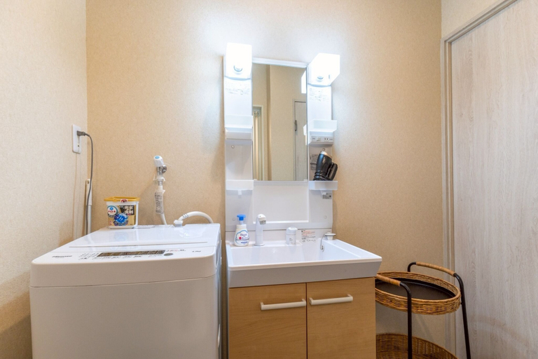 Bathroom 4, Fukurouan, Toshima