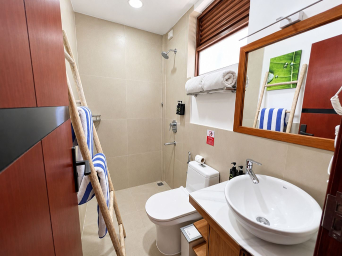 Bathroom 4, Cocomo Maldives, Kaafu Atoll