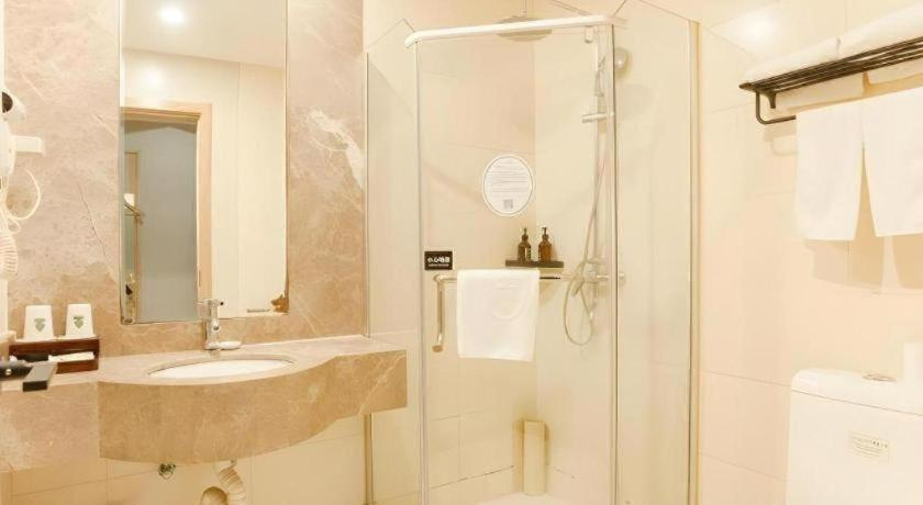 Bathroom 4, Green Tree Inn Express Hefei Yungu Road Linhu Community, Hefei