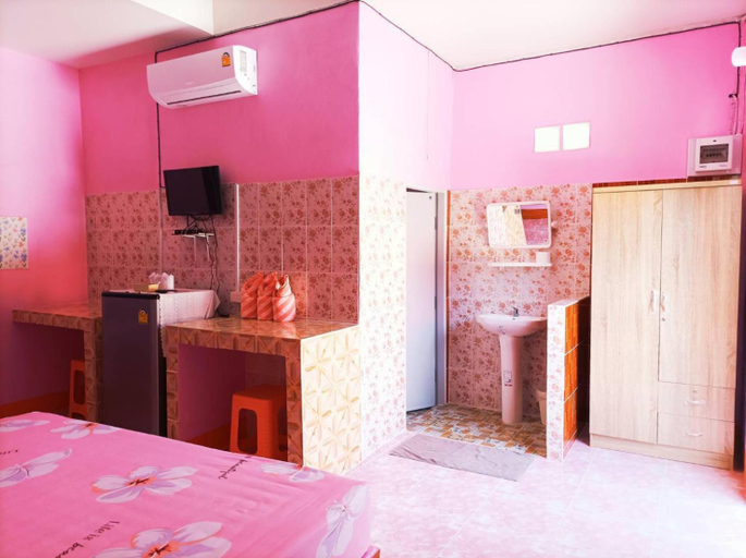 Bedroom 2, Vimanmek hotel, Amphoe Muang Yasothon
