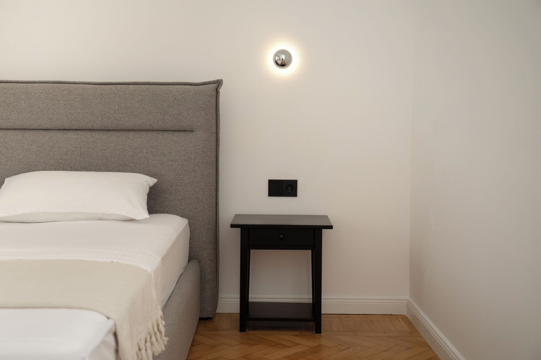 Room 2, Trendy Spot In Vera, Tbilisi