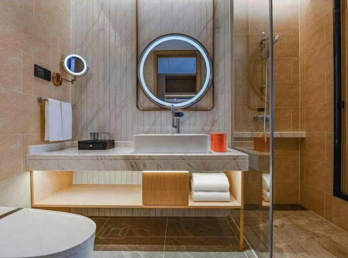 Bathroom 3, Vienna Hotel Yongzhou Dong'an High-Speed Railway Station, Shaoyang