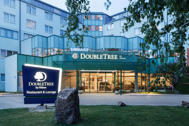 Exterior & Views 2, DoubleTree by Hilton Vienna Bosei, Wien