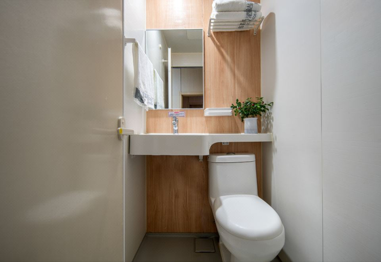 Bathroom 3, Shangcheng Yibai Huagang E-sports Hotel, Suzhou