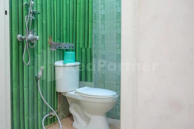 Bathroom 3, Homestay Babussalam Rungkut RedPartner, Surabaya