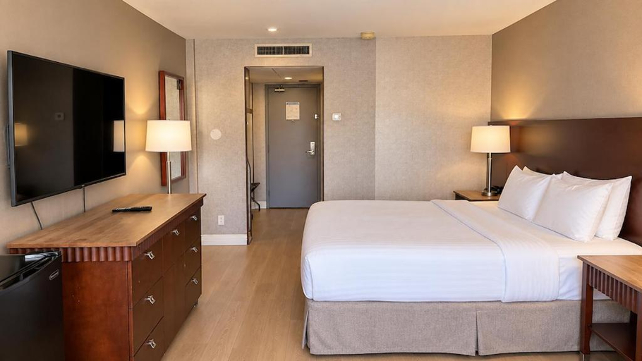 Bedroom 2, Hotel Ambassadeur et Suites, Communauté-Urbaine-de-Québec