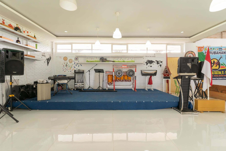 Public Area, RedDoorz Plus @ Vantas Hotel Parbaba, Samosir
