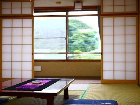 Others 3, Mamesen Honkan, Minamichita