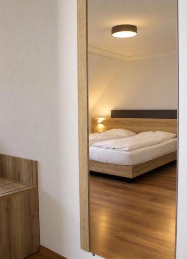 Bedroom 2, Hotel Zeller Zehnt, Esslingen