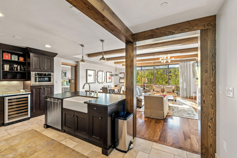 Interior 2, Edgemont Condominiums, Routt