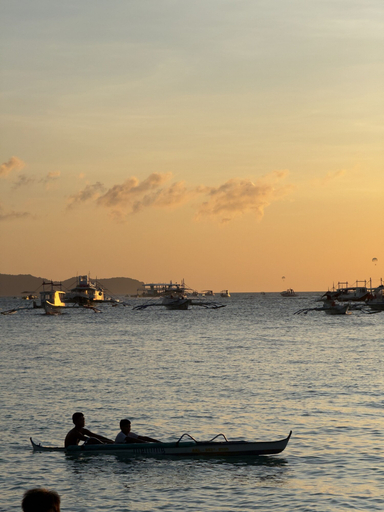 Others 5, Wald's Place Boracay, Malay