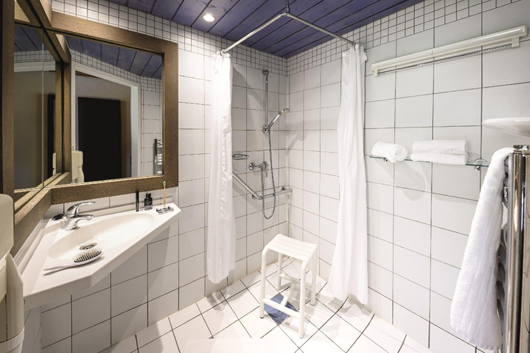 Bathroom 4, Club Belambra Tignes Val Claret, Savoie