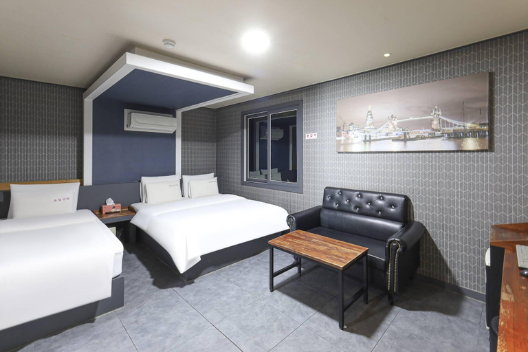 Bedroom 3, Pohang Hotel Centum, Pohang