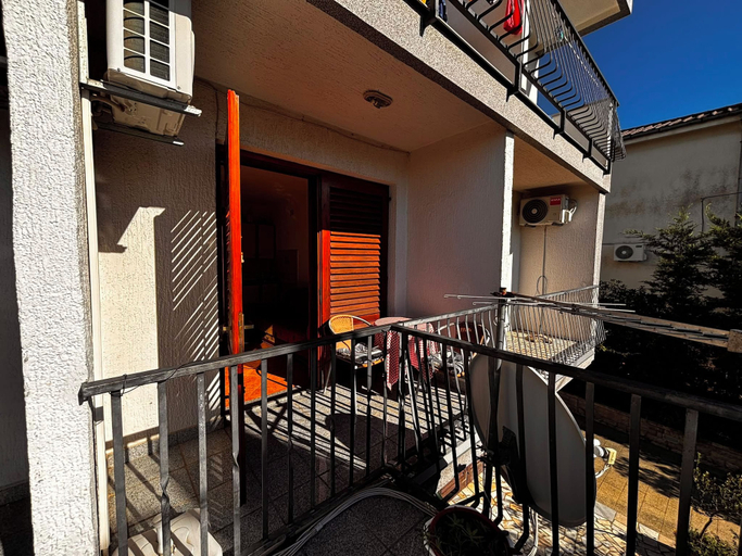 Terrace/patio 2, Apartmani Rogica, Crikvenica