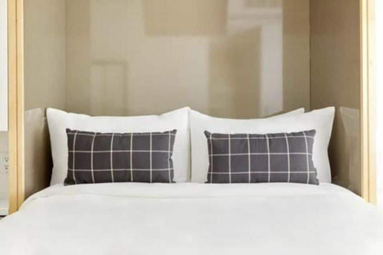 Room 4, Cadence Queen West Hotel, Toronto