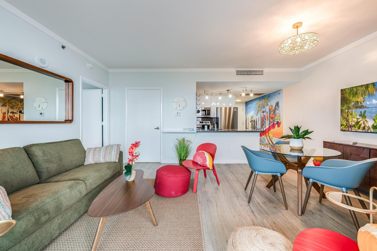 Interior 3, Bright 1BR in Coconut Grove King Bed, Views, Pool & Parking, Miami-Dade