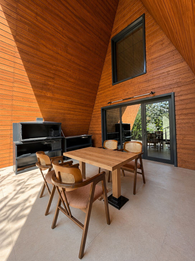 Outdoor dining, Oxygen garden, Ohangaron