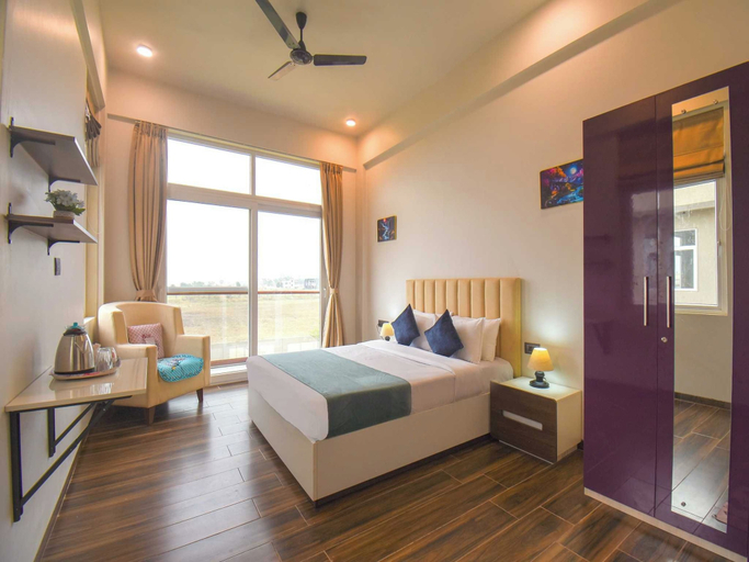 Room 4, DanCenter Sahyadri Vista Villa 4BHK, Pune