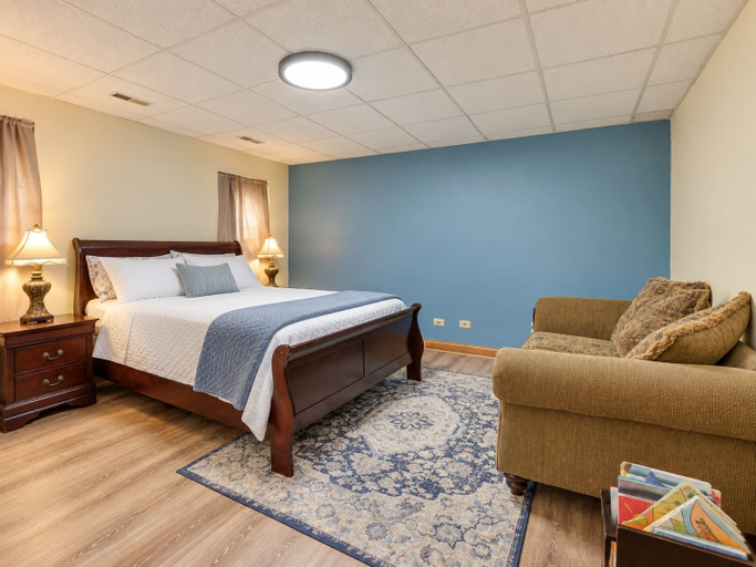 Room 4, Creekside Grand Lodge, Cook