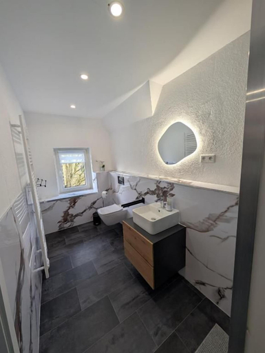 Bathroom 4, FEELING HAMM CITY, Hamm