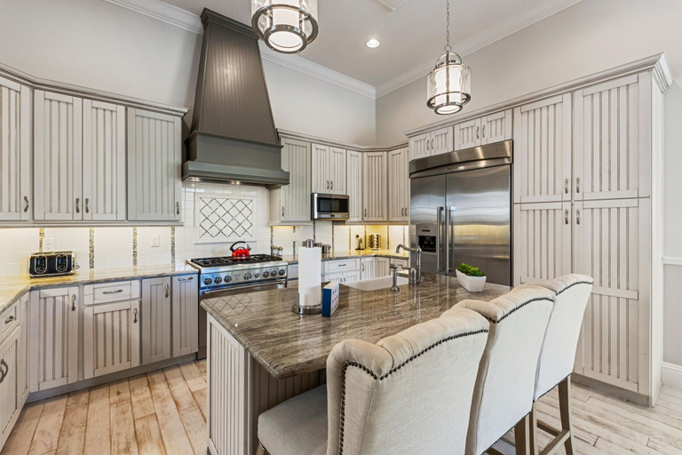 Private kitchen 2, Welcome to The Dream Getaway, Osceola