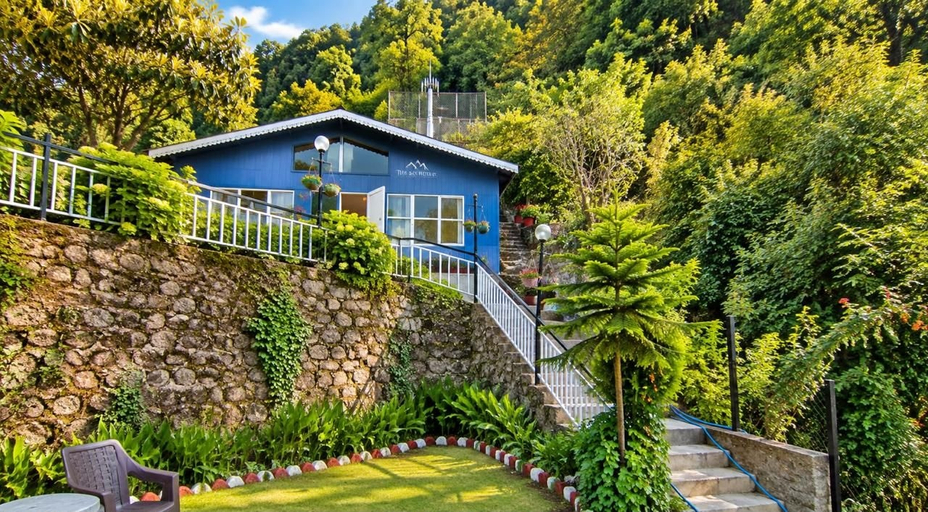 Property grounds 2, The Sky Hotels, Dehradun