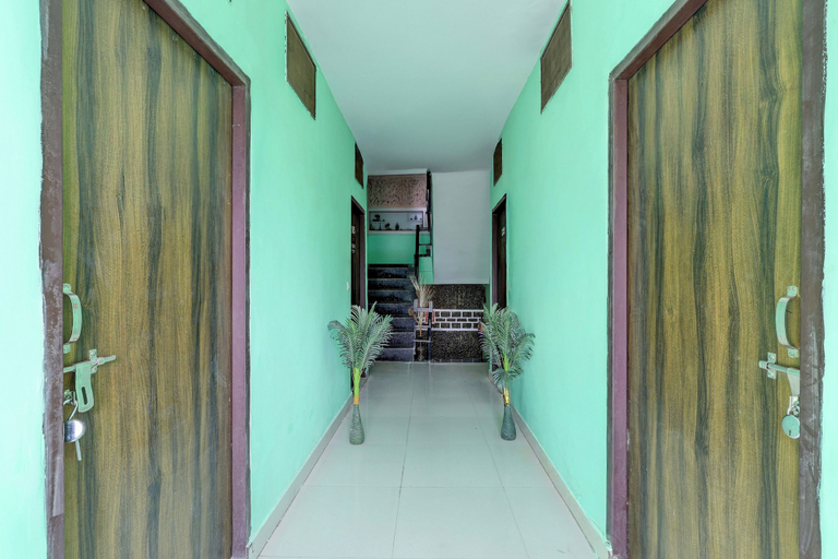 Lobby 2, Super Hotel O Dadri Main Road Greater, Gautam Buddha Nagar