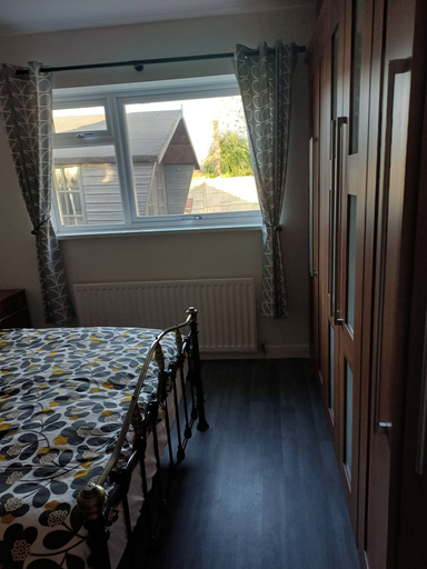 Room 4, Welcoming Wrexham/chester Retreat for Work or Getting Away, Wrexham