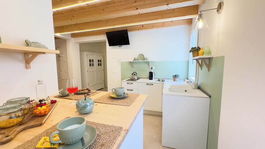 Private kitchen 5, Calle Piva, 788 by Ca-sa Check, Venezia
