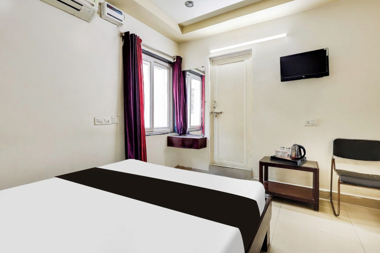 Room 3, DanCenter Gannavaram Suites Vijaywada, Krishna