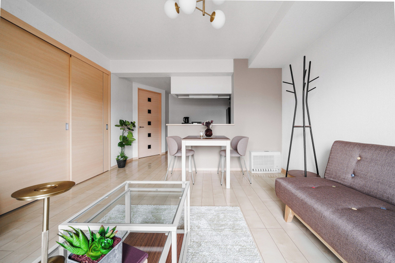 Living area 5, E-US Naebo Station 407, Sapporo
